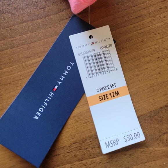 Tommy Hilfiger  2pc set 12m sweat - Picture 3 of 3